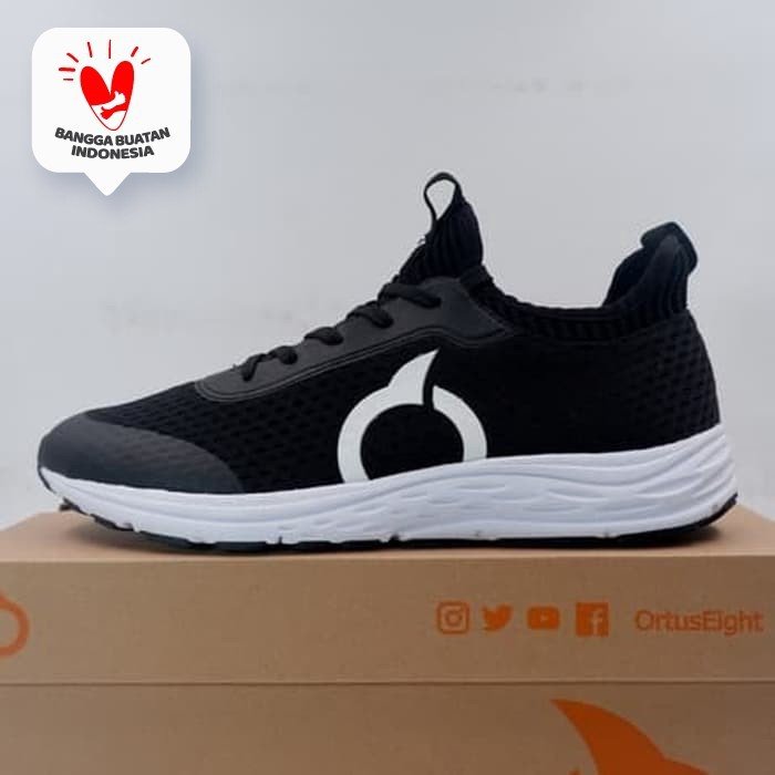 produk Sepatu Lari/Running Ortuseight Harvard Black White 11030078 Original